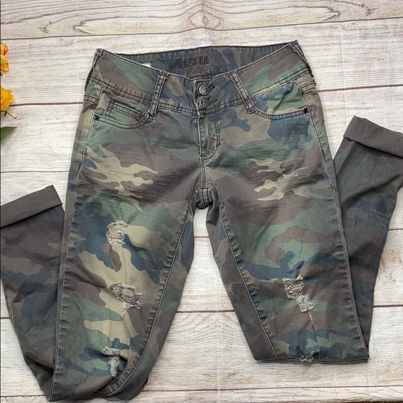 camo distressed pants